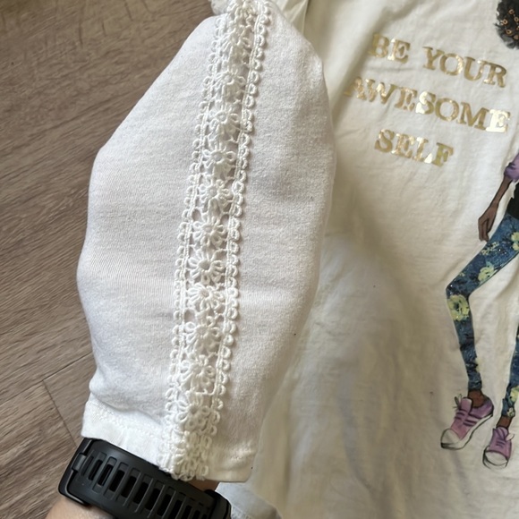 Sweater - Picture 4 of 4